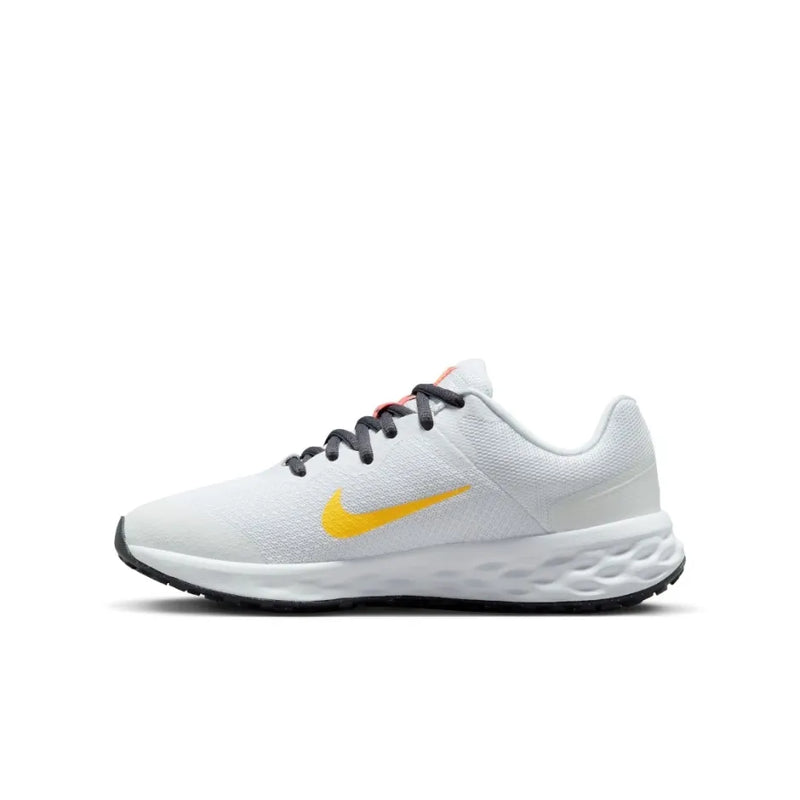 Nike Revolution 6 NN