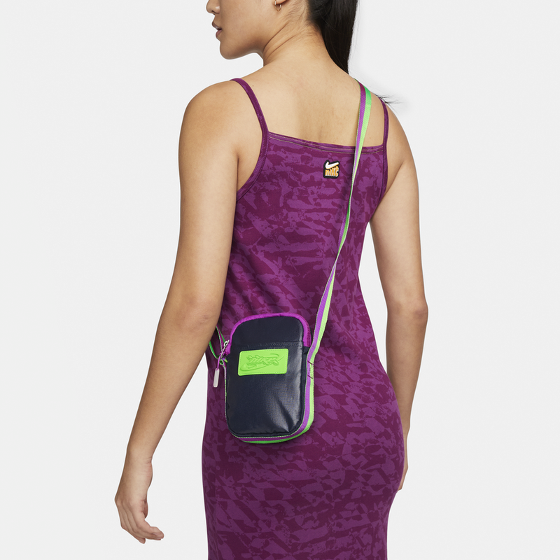 Nike crossbody pouch 1L