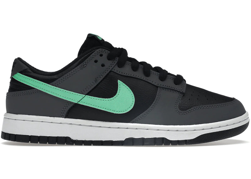 Nike Dunk Low Retro trainers UK 9