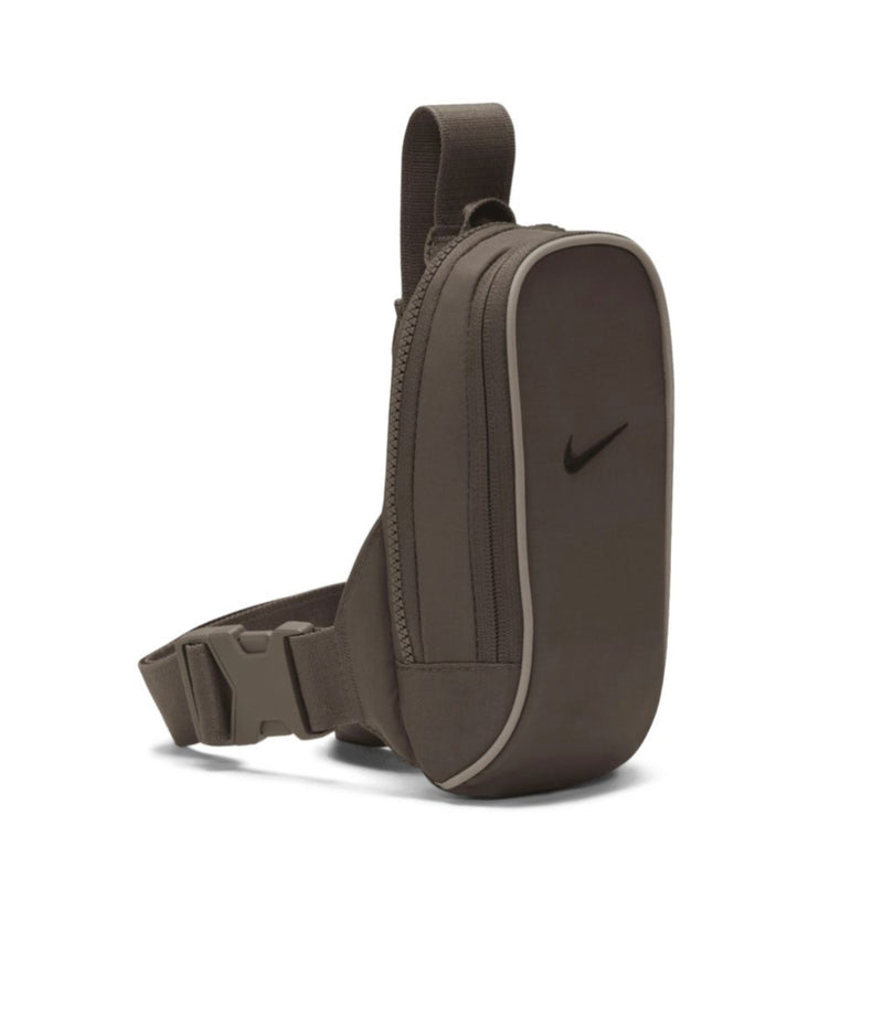 Nike Essential crossbody pouch 1L