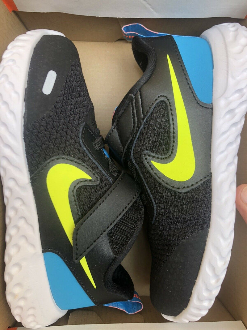 Nike Revolution 5 Kids Size 9.5