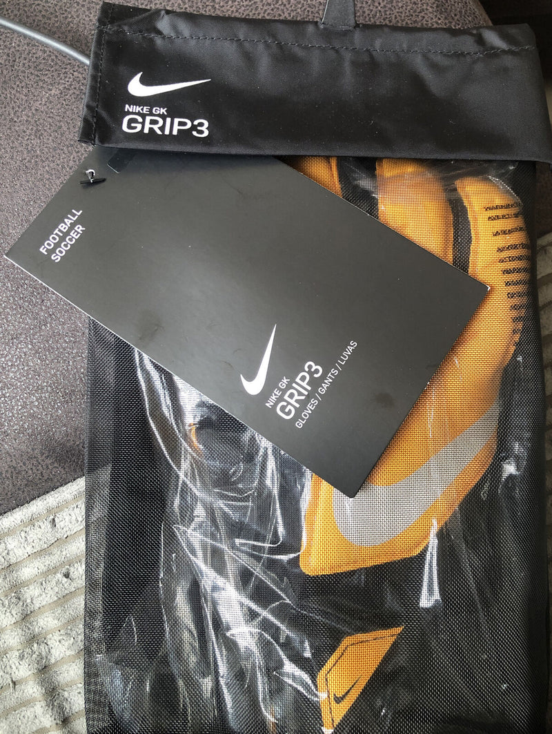 Nike GK Grip 3 Goalkeeper Gloves Size 7