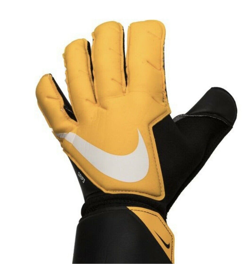 Nike GK Grip 3 Goalkeeper Gloves Size 7