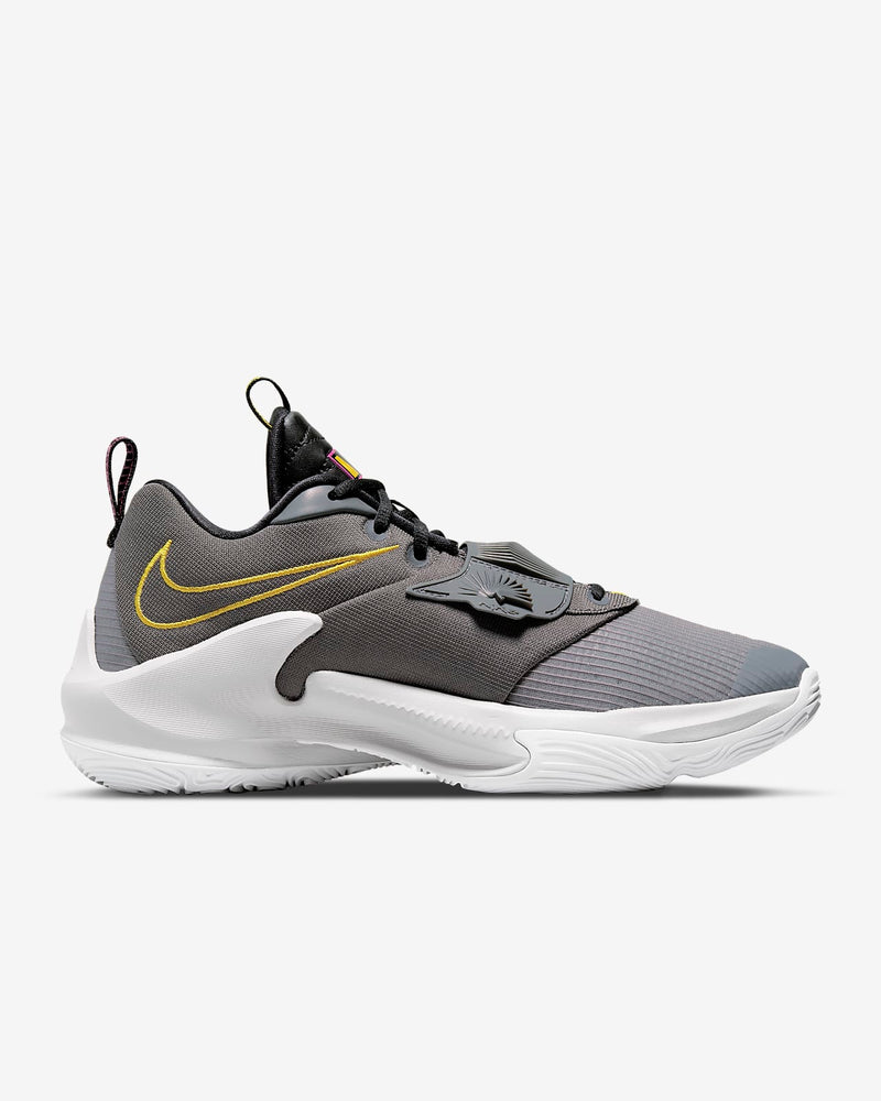 Nike Zoom Freak 3 Size 3.5