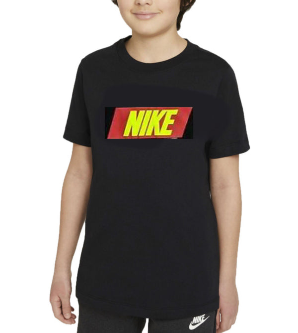 Nike T shirt kids medium