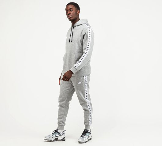 Nike Essential mens tracksuit