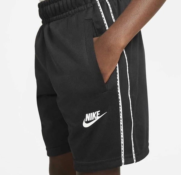 Nike Repeat Shorts Boys Medium